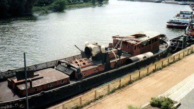 Die ELBE in einem Hafen von Berlin